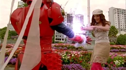 Marah walczy z Beevil.