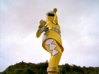 KiraYellowDino02.jpg
