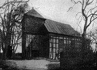 Kościół w konstrukcji szachulcowej po odbudowie przez Franciszkanów (fotografia z początku XX wieku)