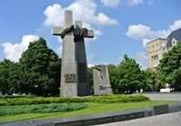 Plac Adama Mickiewicza Tabliczki pokazujące gdzie stał Pomnik Wdzięczności