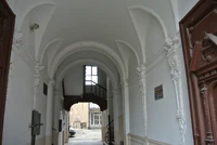 Ulica Piekary nr 9 przejazd bramny
