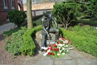 4e 017.jpg (1,83 MB) Drugi Pomnik Karola Marcinkowskiego przed Marcinkiem