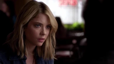 Dans Fuis, Ali, Fuis