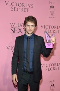 Victoria's Secret 7th Annual (10 mai 2012)