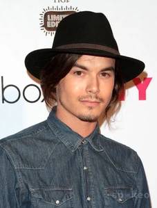 NYLON Magazine 13th Annivesary (10 avril 2012)