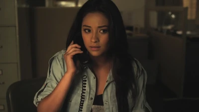 Dans La surprise tombe à l'eau