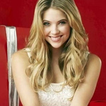 14 Ashley Benson