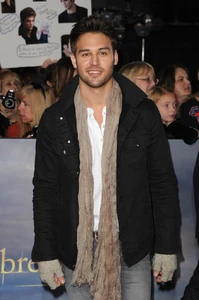 À la premiere mondiale de Twilight Breaking Dawn – Part 2 (12 novembre 2012)