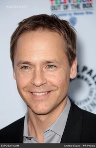 "Television Out of the Box" (14 avril 2012)