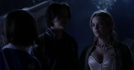 Dans Six pieds sous-terre