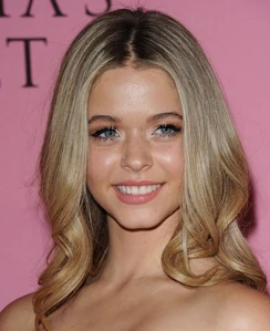 Victoria's Secret 7th Annual (10 mai 2012)