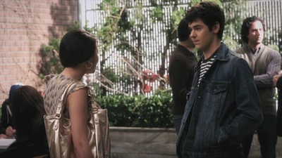 Dans La fille qui en savait trop