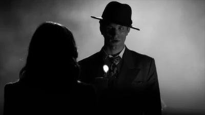 Dans Théâtre d'ombres