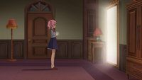 Himari entering through the student council's mirror