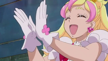 Cure Flora clapping