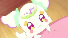 Purirun le dice a Uta que ella es la Idol Pretty Cure.