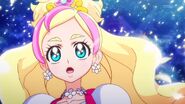 Flora al final de la "Trinidad Explosiva Pretty Cure"