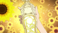 Itsuki's Shiny Perfume opens