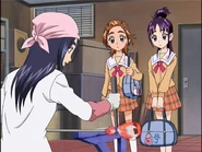 FwPCSS13 - Asuka glassblows in front of the girls.jpg (932 KB) Asuka works in front of the girls.