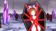 Pretty Cure de Moscu en el cementerio de Phantom