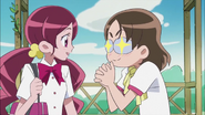 Aya le pide a Tsubomi poder conocer a su abuela