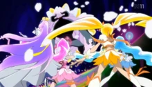 HPC37 Forte Waves.jpg (351 KB) Blossom, Marine, Sunshine and Moonlight's quartet attack