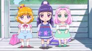 Mirai, Riko y Kotoha convertidas en niñas en el episodio 44.