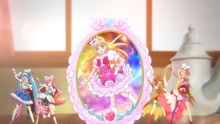 Cure Miracle's pose is shown in the Mirror Pad