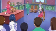 Haruka ensayando durante su clase