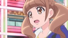 Hinata is surprised to see the Pretty Cure