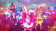 Las KiraKira Pretty Cure se disponen a mezclar sus sentimientos con los sentimientos de Cure Yell por salvar a Miden