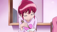 Megumi nerviosa cuando Mao habla sobre las Pretty Cure
