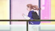 Hinata corre para ayudar a las otras