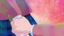 Nagisa grabbed Honoka's hand