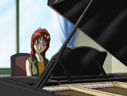 Regine tocando el piano