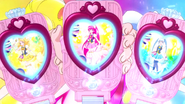 Las Cartas Bonitas de Honey, Lovely y Princess aparecen en los Bonitos Espejos Cambio...