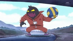 HuPC04-Oshimaida throwing another ball