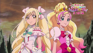 Cure Echo zusammen mit Cure Flora in Pretty Cure All Stars: Minna de Utau♪ Kiseki no Mahou!