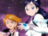 Las Pretty Cure sintiendo el poder de los brazaletes