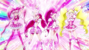 Las líderes Pretty Cure se presentan ante Cure Miracle