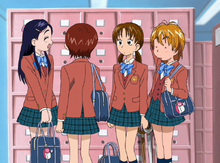 Honoka uses the field trip as a way for her and Nagisa to leave together.