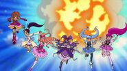 Equipo de dúos Pretty Cure con varios cambios de estilo