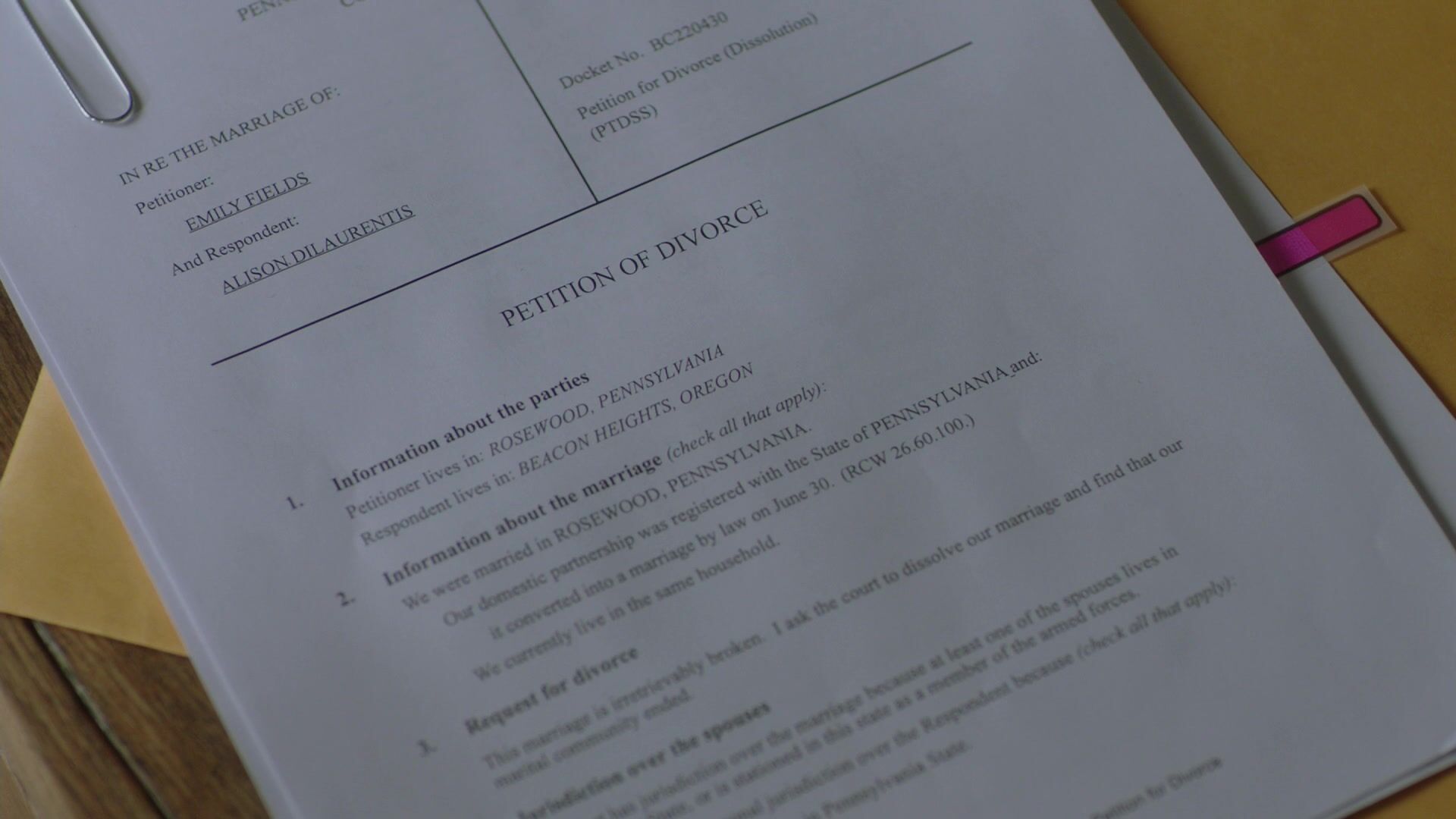 Emison Pretty Little Liars Wiki Fandom Emison Pretty Little Liars Wiki Fandom