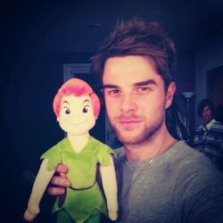 Nathaniel Buzolic - Wikipedia