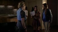 Pretty.Little.Liars.S05E17.720p.HDTV 0051