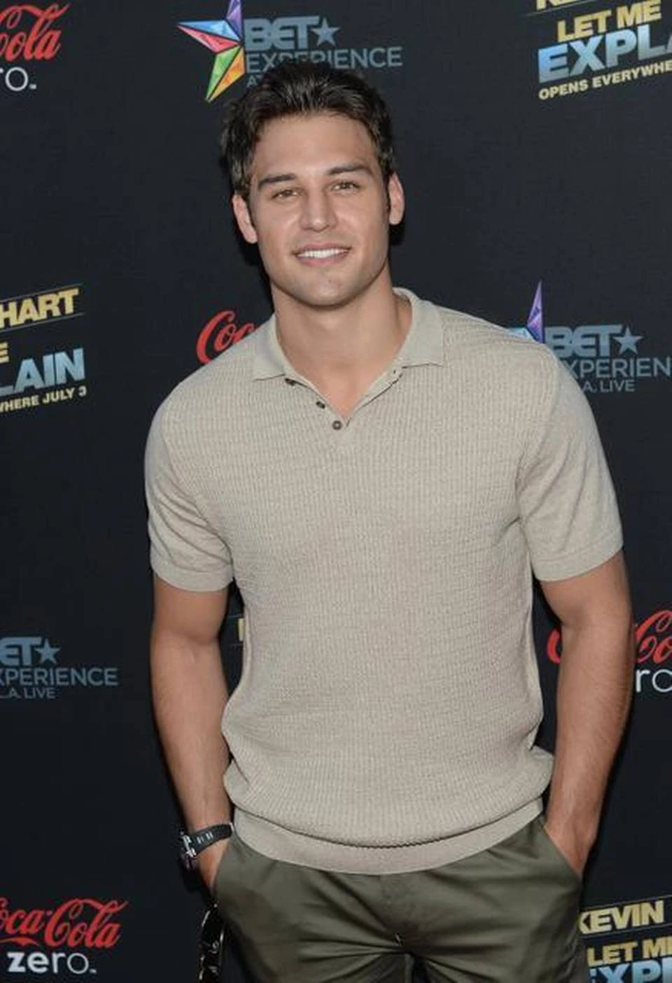 Ryan Guzman Girlfriend | TikTok, image size:960x1403