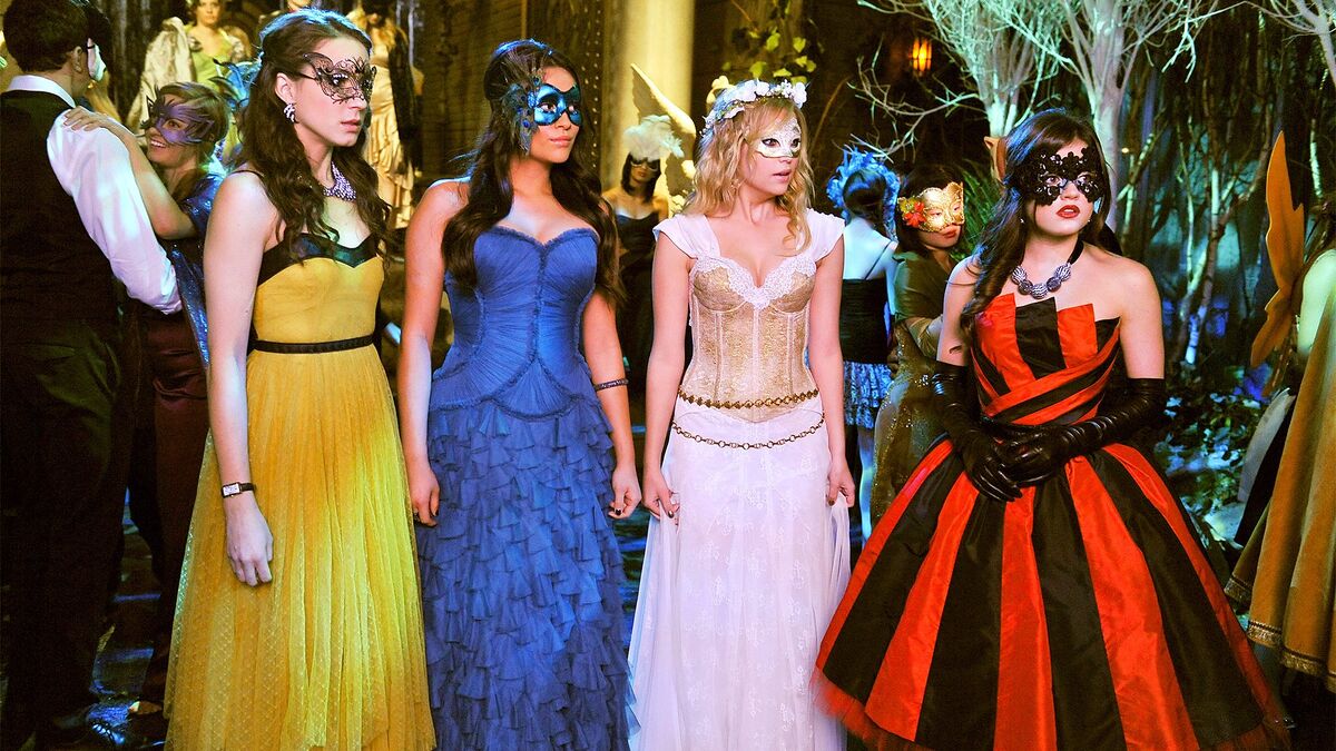 PLL Season 2 Finale Recap-Chuckie Dolls and Pretty Eyes – Let's