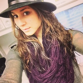 Troian-bellisario-no-makeup