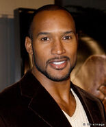 Henry Simmons 4