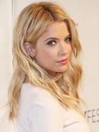 Ashley-benson-makeup.png (522 KB)